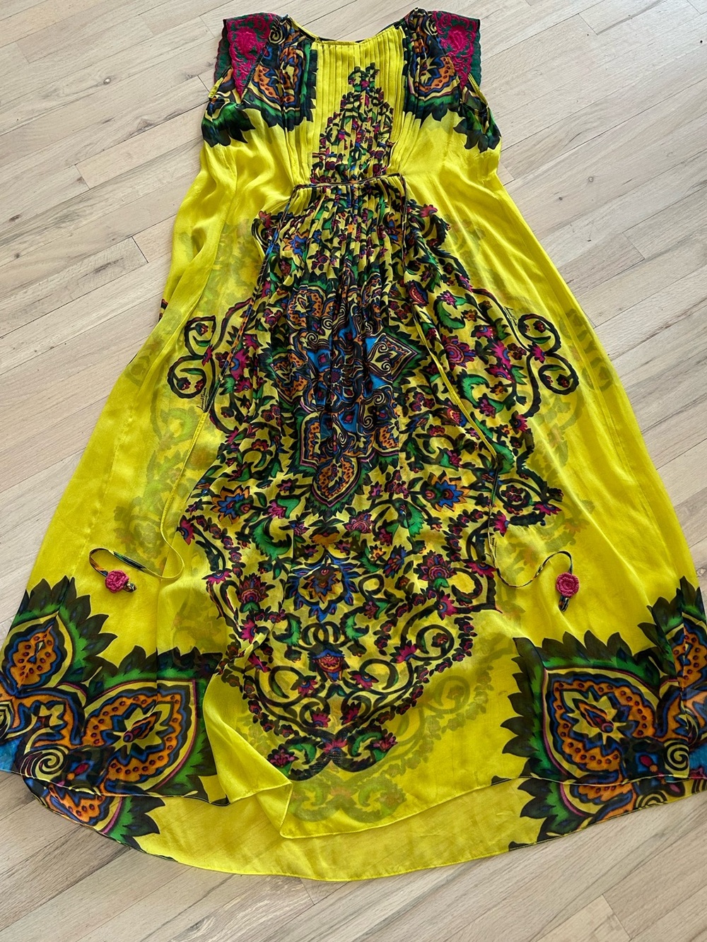 HEMANT & NANDITA Yellow Floral Print Maxi Dress with Pink Cap Sleeves - Picture 7 of 15